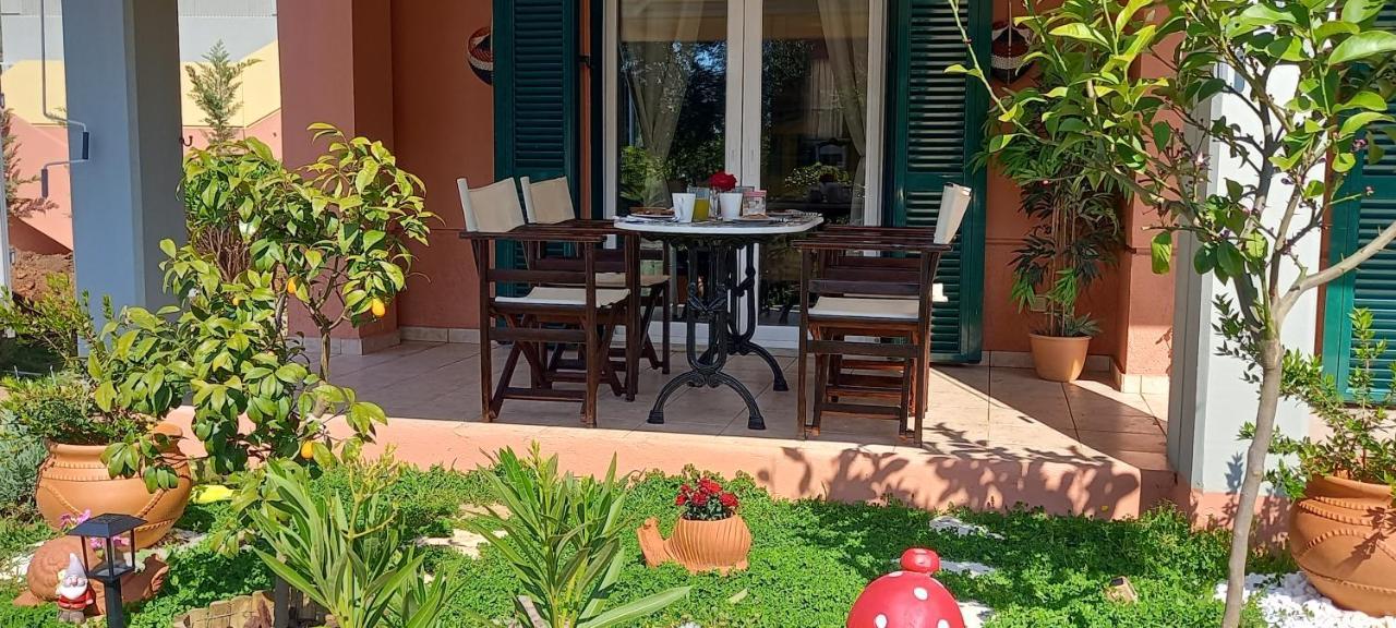 Adi'S Apartment On The Beach Barbati Exterior foto